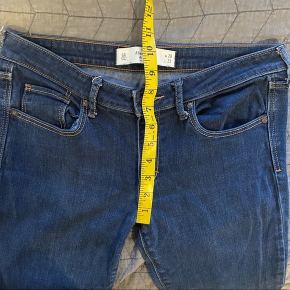 Abercrombie & Fitch Skinny Boot Jeans, 6R, EUC - Picture 4 of 5